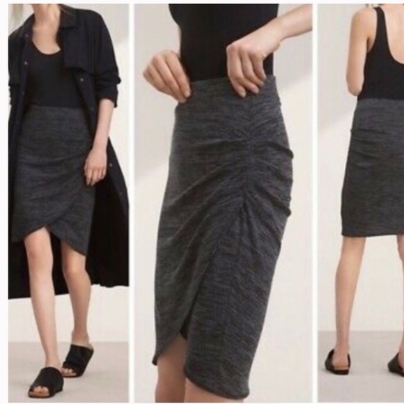 Aritzia Wilfred Free Tyra Skirt Purple - Picture 1 of 8